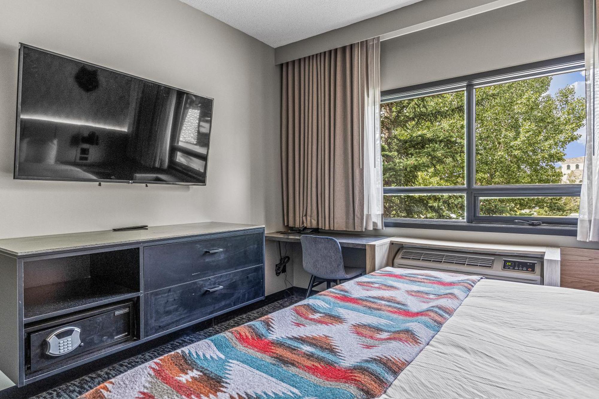 Mtn House By Basecamp Hotel Canmore Eksteriør billede