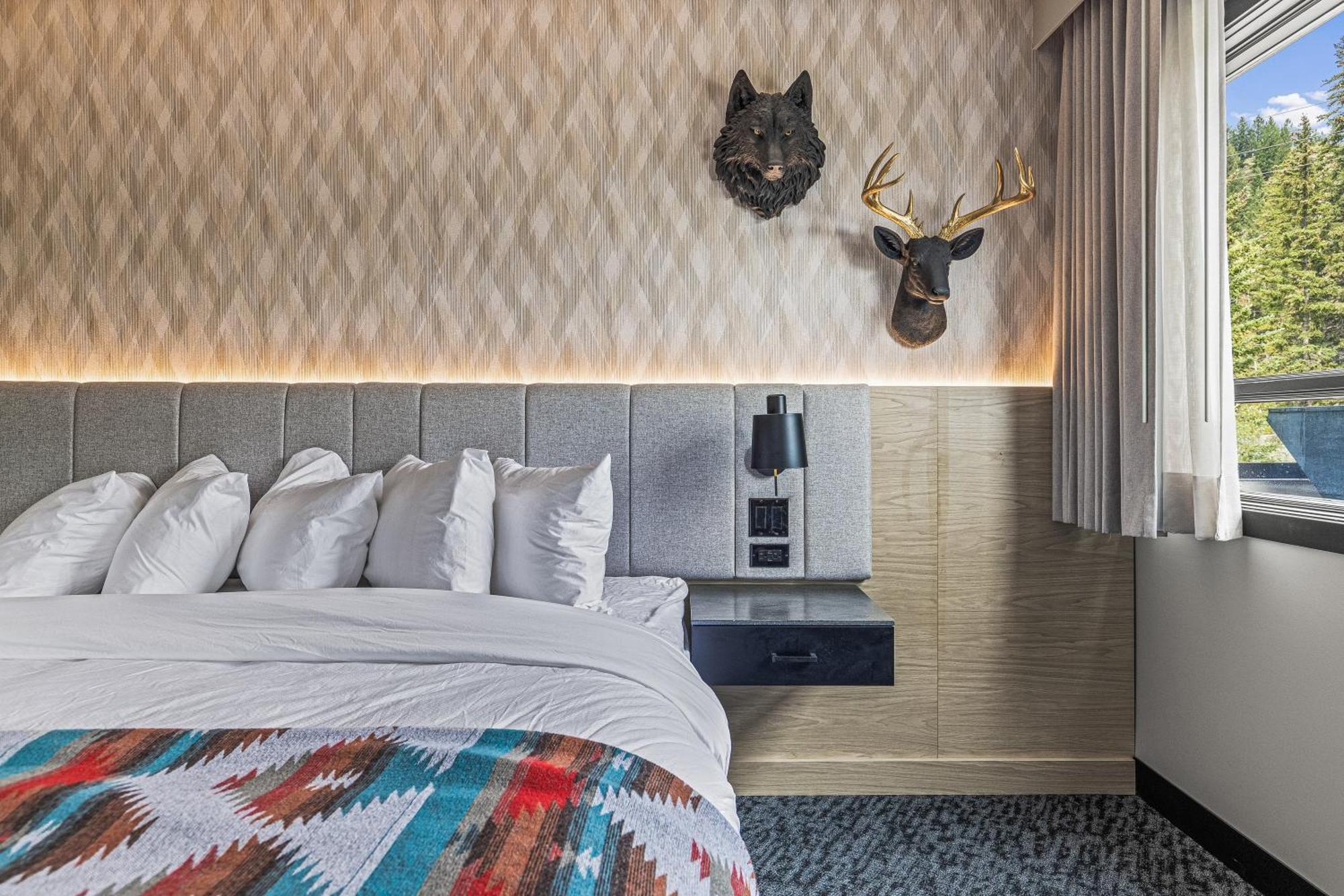 Mtn House By Basecamp Hotel Canmore Eksteriør billede