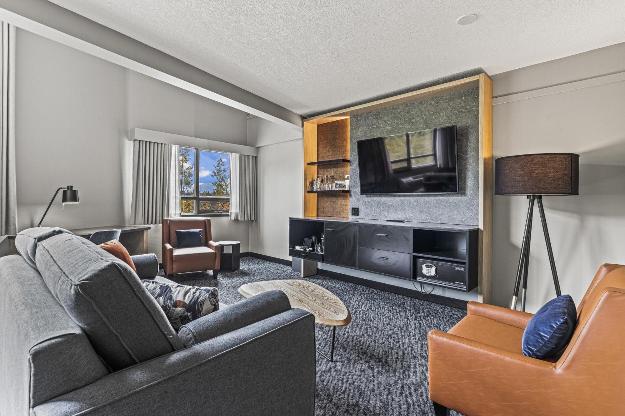 Mtn House By Basecamp Hotel Canmore Eksteriør billede